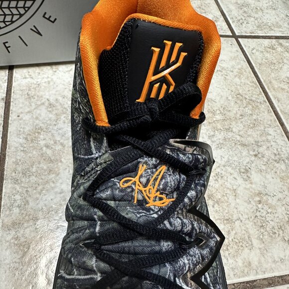 Nike Kyrie 5 Taco PE main image 7